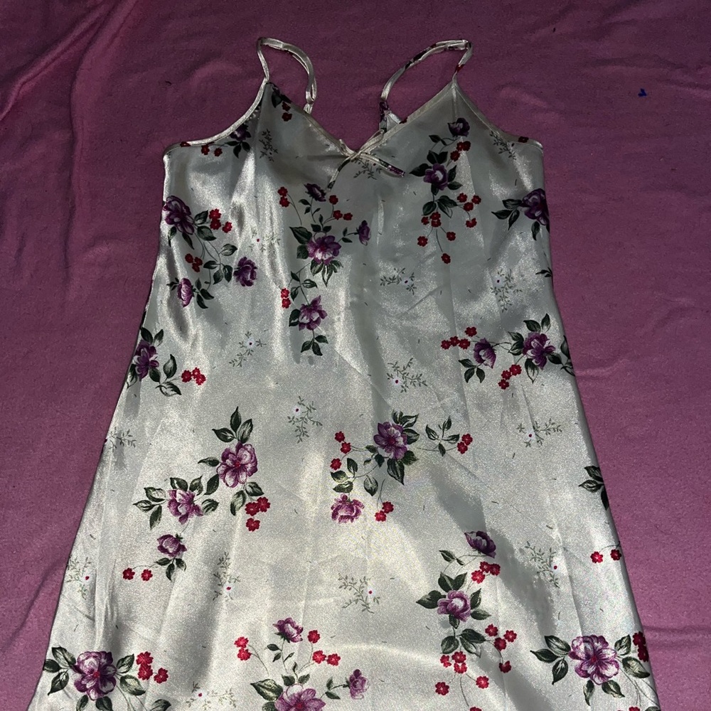 GORGEOUS FLORAL VINTAGE SLIP